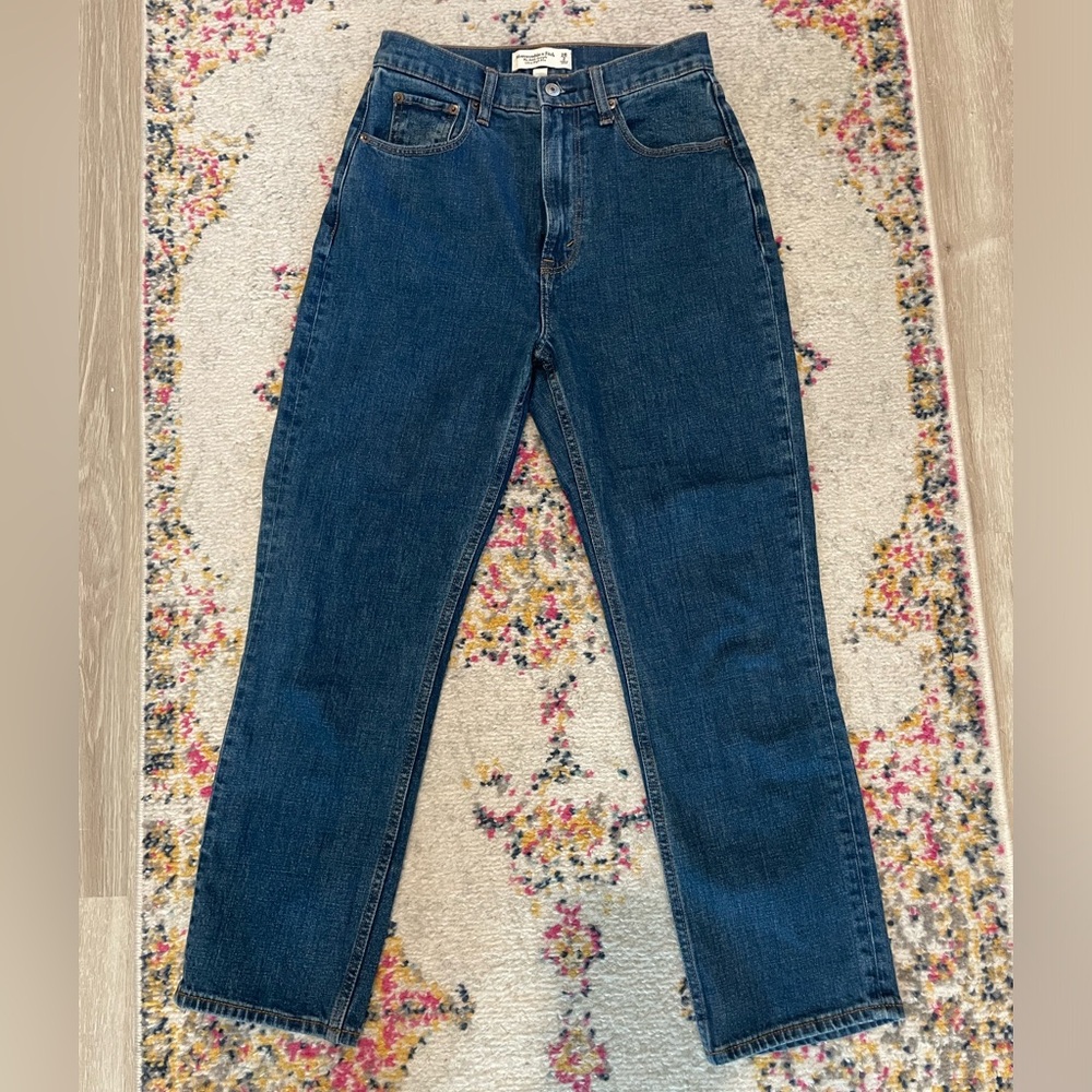 Abercrombie Curve Love Ankle Straight Ultra High Waisted jeans